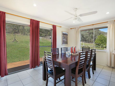 Rosa Estate In Broke - Two 3br House In Walking Distance To Cellar Doors - E Caravan Parks 3
