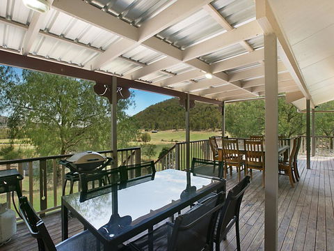 Rosa Estate In Broke - Two 3br House In Walking Distance To Cellar Doors - E Caravan Parks 0