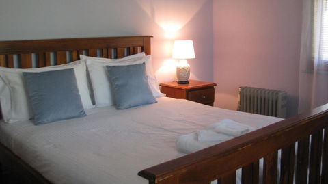 Rose Cottage Hunter Valley - E Caravan Parks 3