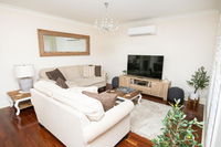Roselawn Entertainer Large  Luxurious Sleeps 12