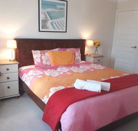 Rossmoyne 2 BEDROOM HOUSE SELF CHECK IN Walk to River Shops Bus Trains Cls to Airport City Beaches - E Caravan Parks
