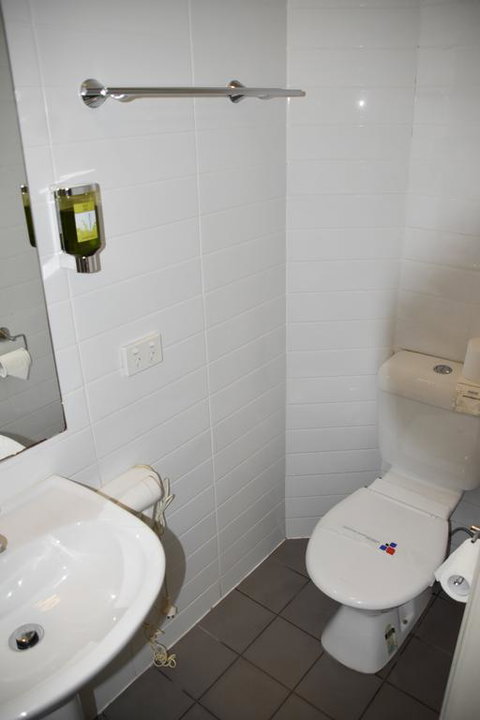 Royal Hotel Motel Gympie - E Caravan Parks 3