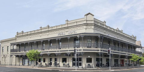 Royal Hotel Randwick - E Caravan Parks 0