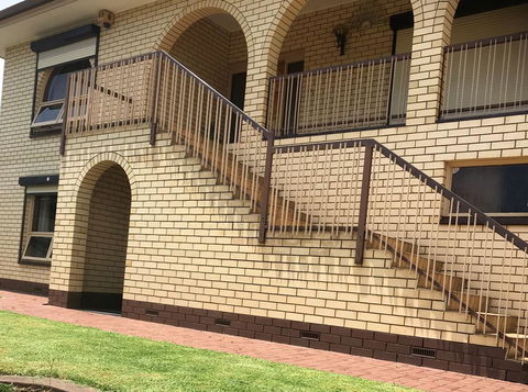 SA House - E Caravan Parks 1