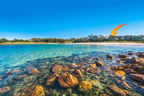 Sails On The Beachfront - Exclusive Seaside Home - E Caravan Parks 2