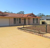 Salamander Way' 99a Salamander Way - fantastic duplex close to Horizons Golf Resort - E Caravan Parks