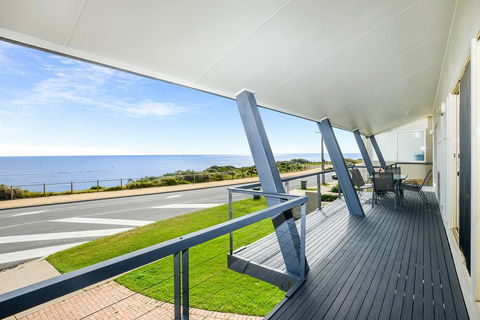 Salt - E Caravan Parks 0