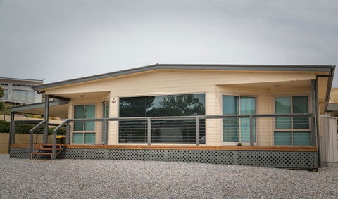SALT - 37 Oceanview Drive - E Caravan Parks 1