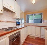 Salt Water  Fingal Bay - E Caravan Parks