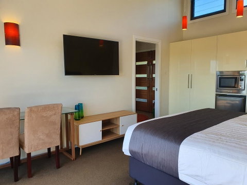 Sanctuary Hill Retreat - E Caravan Parks 2