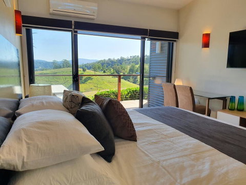 Sanctuary Hill Retreat - E Caravan Parks 1