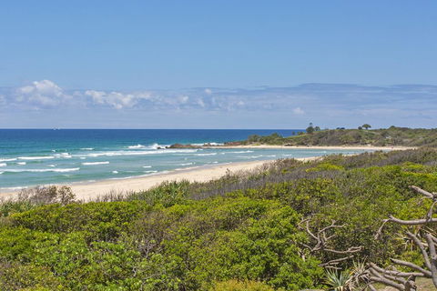 Sandpiper Beach Front House - E Caravan Parks 2