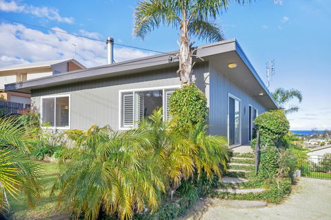 Sapphire Cottage - E Caravan Parks 1
