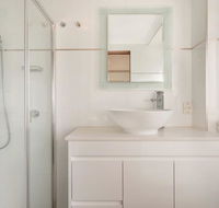 Sapphire Waters Unit 3 - E Caravan Parks