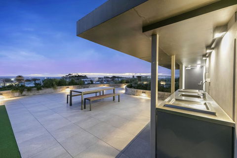 SEA TEMPLE - MORNINGTON - E Caravan Parks 1