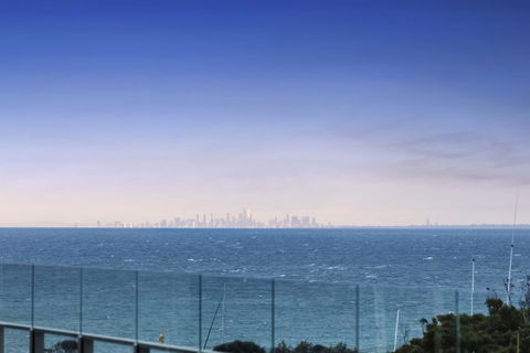 SEA TEMPLE - MORNINGTON - E Caravan Parks 3