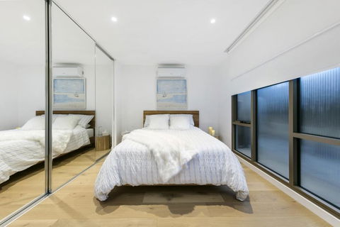 SEA TEMPLE - MORNINGTON - E Caravan Parks 0