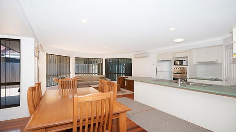 Seachange - Foxtel, Netflix, WiFi - E Caravan Parks 2