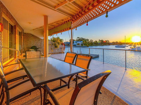 Seachange -Waterfront - E Caravan Parks 0