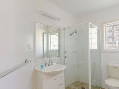 Seachange Townhouse 4 - E Caravan Parks 1