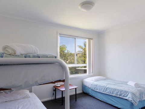 Seachange Townhouse 4 - E Caravan Parks 3
