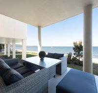 Seaside Splendour - E Caravan Parks
