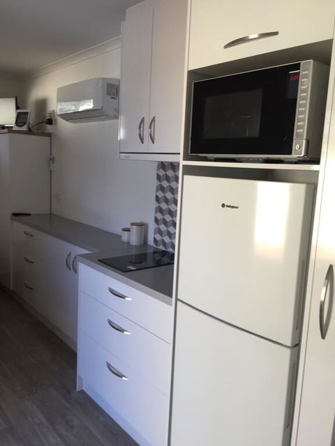 Self Contained Cabin - E Caravan Parks 2