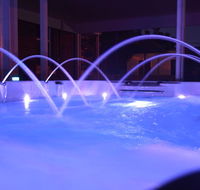 Semaphore Sea Breeze - Family Beach-Heated Pool Holiday - E Caravan Parks