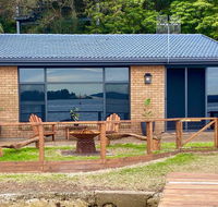 Serenity by the Lake - E Caravan Parks
