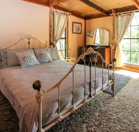 Shady Creek Eco Cabin Peaceful Country Getaway - E Caravan Parks
