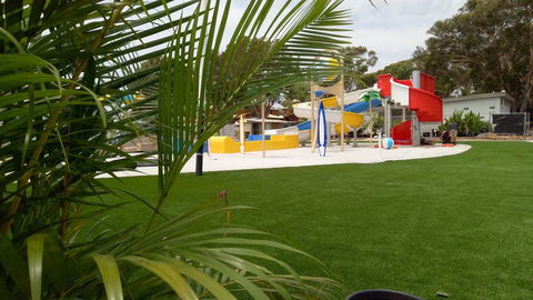 Shelly Beach Holiday Park - E Caravan Parks 0
