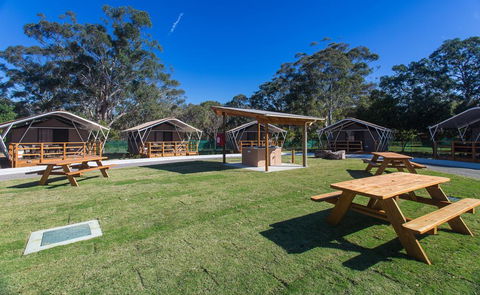 Shoal Bay Holiday Park - E Caravan Parks 1