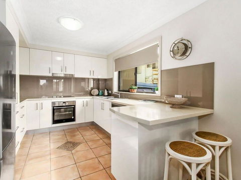 SHORELINE 3 - E Caravan Parks 0