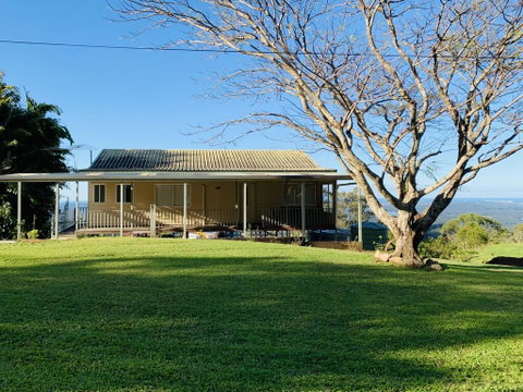 Silent Hope Cottage - E Caravan Parks 1
