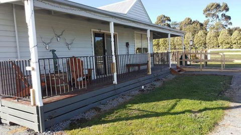 Silverbirch Cottage - E Caravan Parks 0