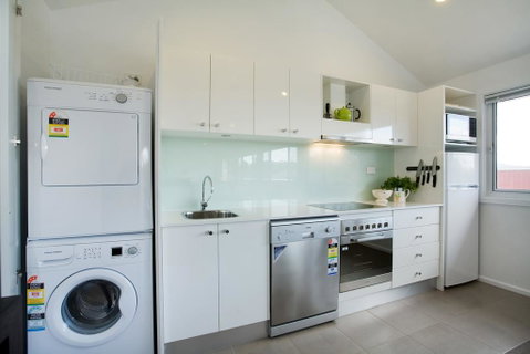 Silvermist, 17 Poley Cow Lane - E Caravan Parks 1