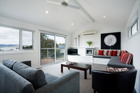Silvermist, 17 Poley Cow Lane - E Caravan Parks 0