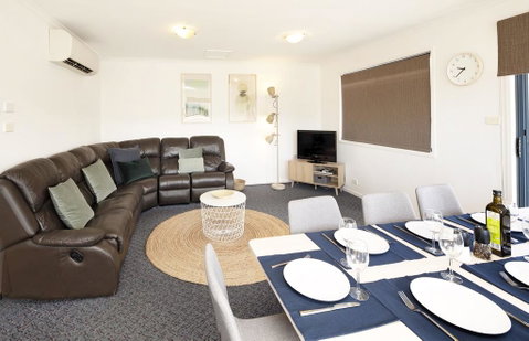 Silvertrees 5 - E Caravan Parks 1