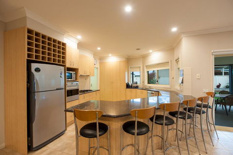 Simms Retreat - E Caravan Parks 1