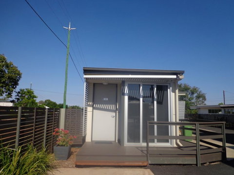 Smart Stayzzz Inns - E Caravan Parks 2
