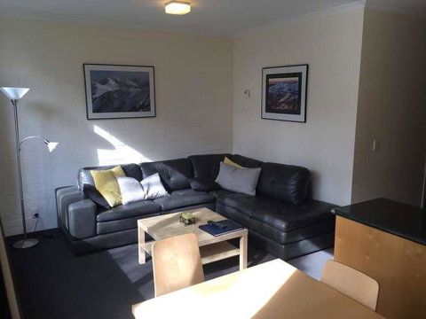 Snow Ski Apartments 09 - E Caravan Parks 0