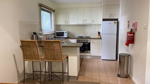 Snowbound Chalet 7 - E Caravan Parks 3