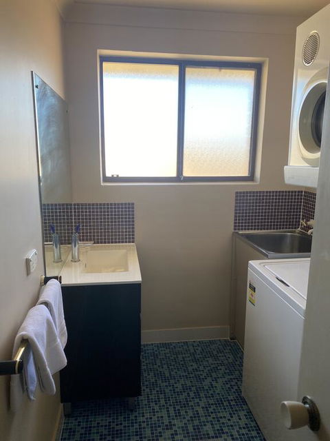Snowgate Motel + Apartments - E Caravan Parks 3