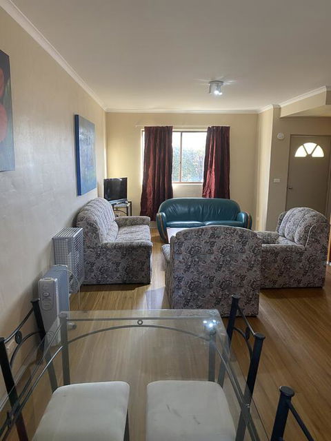 Snowgate Motel + Apartments - E Caravan Parks 1