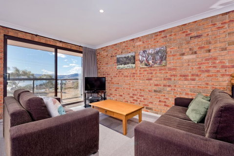 Snowridge 7/12-15 Kirwan Close - E Caravan Parks 0