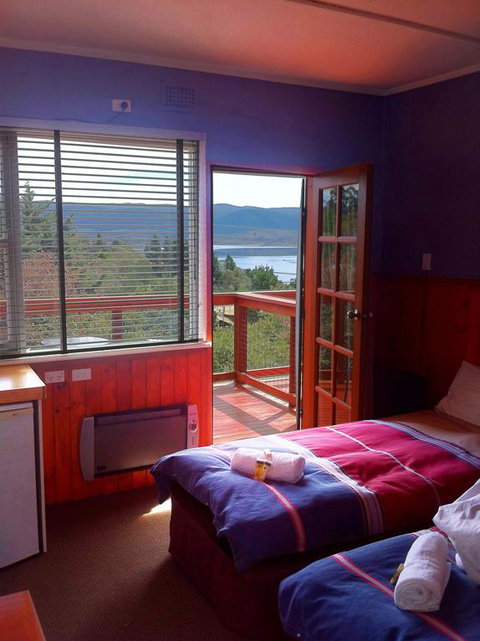 Snowview Units - E Caravan Parks 3