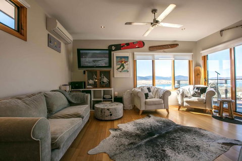 Snowy Mountains Townhouse - E Caravan Parks 2