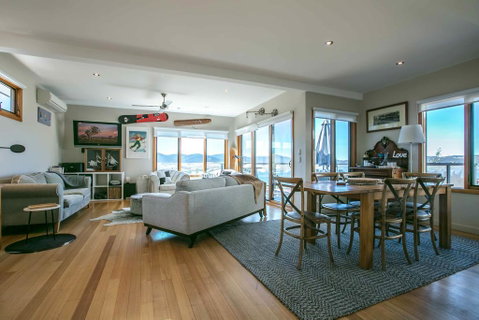 Snowy Mountains Townhouse - E Caravan Parks 0