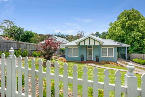 Sofia-Rose And Cottage - E Caravan Parks 3