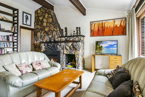Solitary View - E Caravan Parks 1